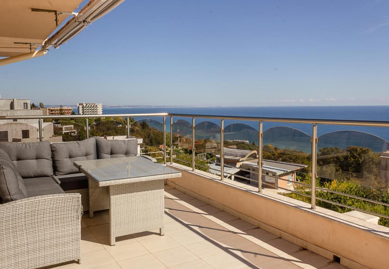 Spacious 3bd Flat With Large Terrace & Sea View By Flat Mаnager Daire *